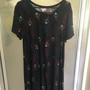 LuLaRoe leggings material peacock feather Carly M